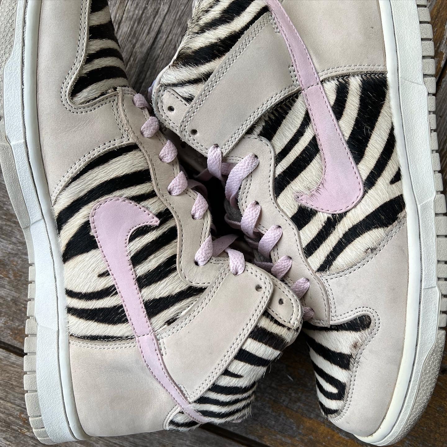 Nike shop dunk zebra