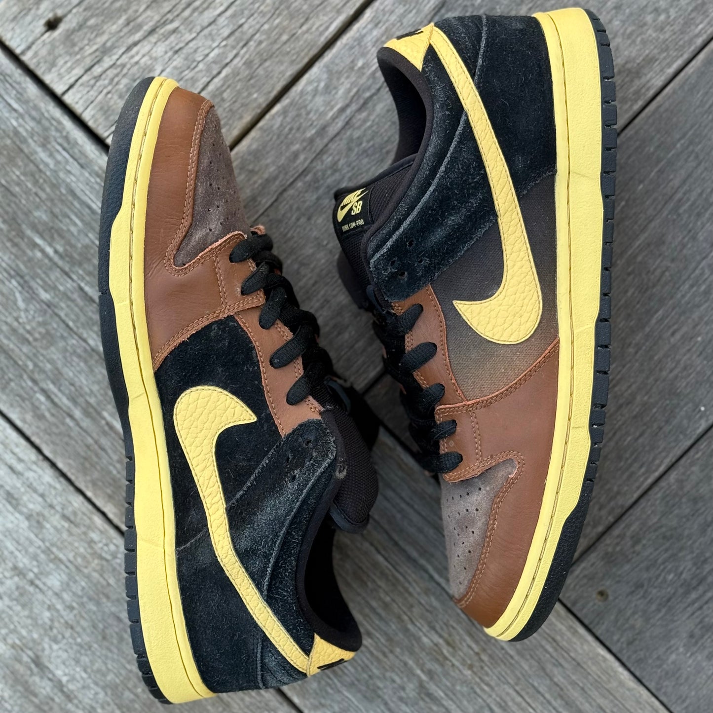 Nike SB Dunk Low Black & Tan Size 11.5