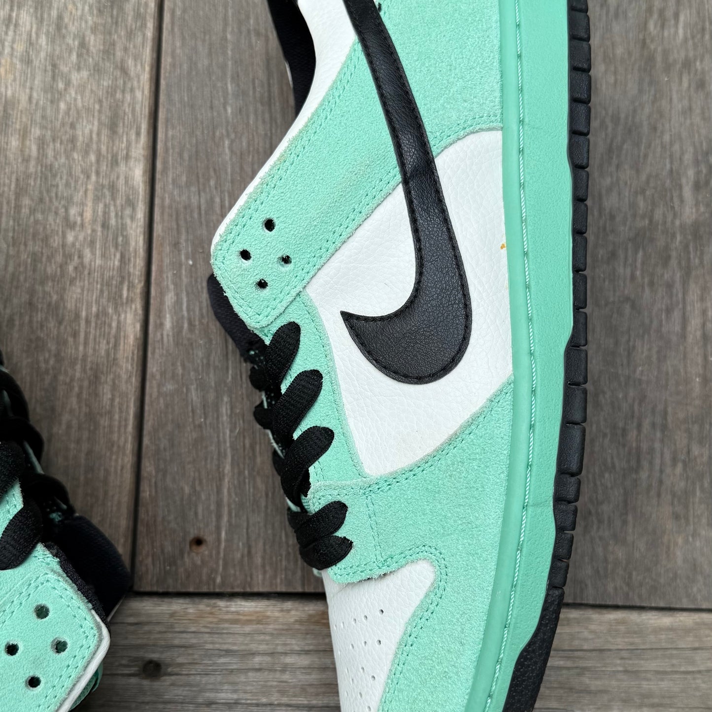 Nike SB Dunk Low Sea Crystal Size 10
