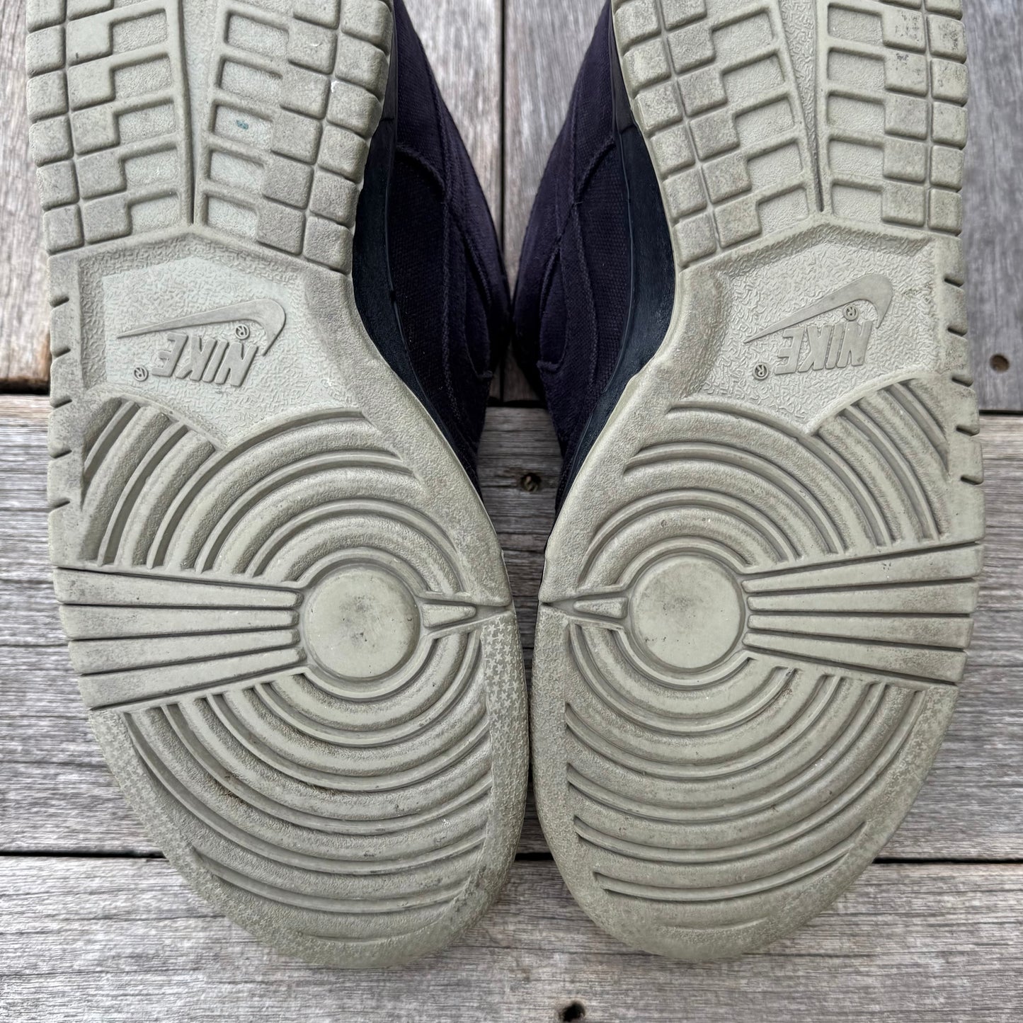 Nike SB Dunk Low Black Carhartt Size 9.5