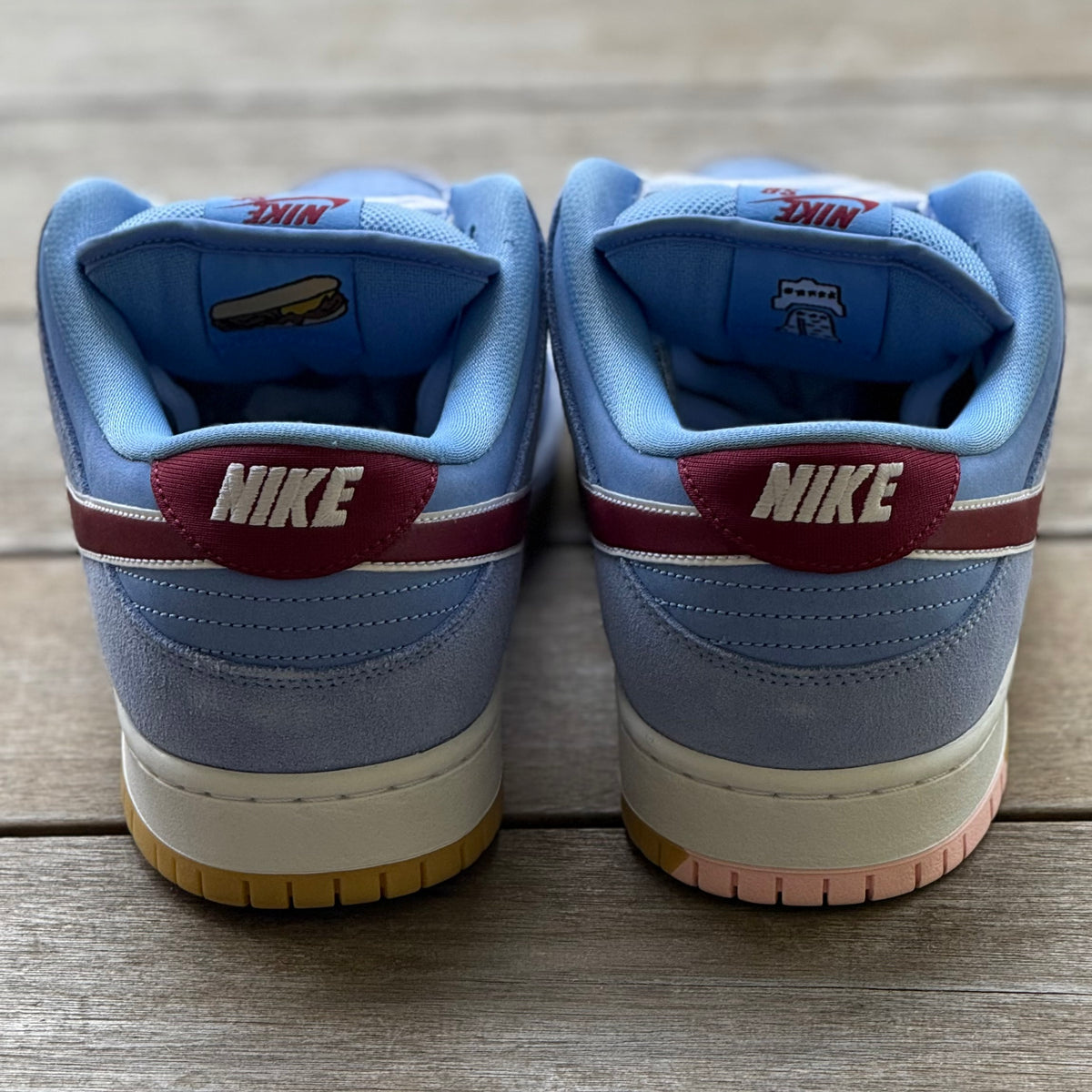 Nike SB Dunk Low Philadelphia Phillies Size 12