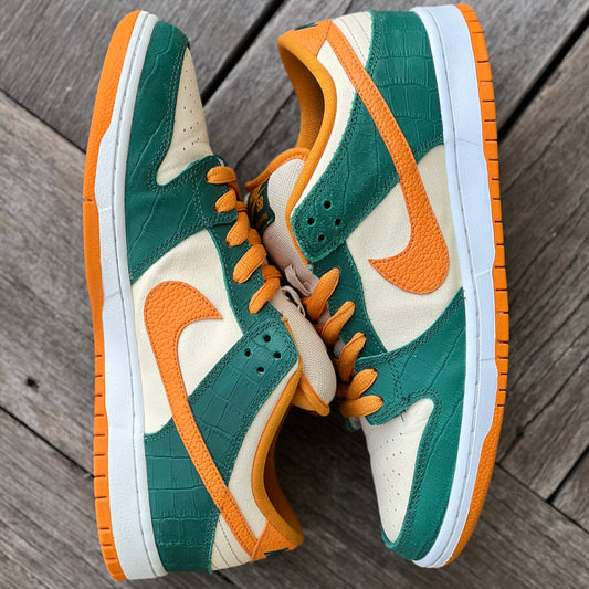 Nike SB Dunk Low Kumquat Legion Pine Size 10.5