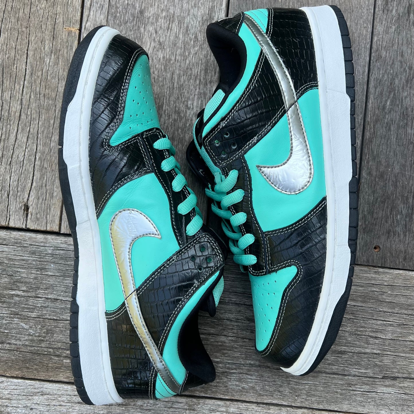 Nike SB Dunk Low Tiffany Diamond Size 12