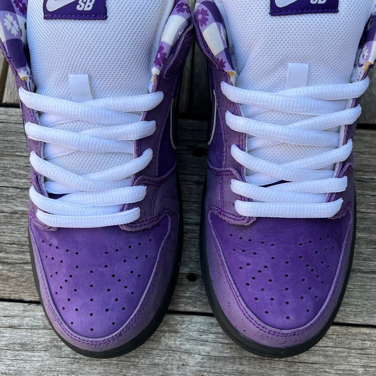 Nike SB Dunk Low Purple Lobster Size 8.5