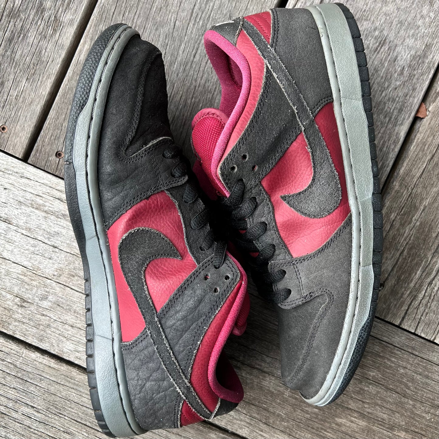 Nike SB Dunk Low Red Wine Size 10.5