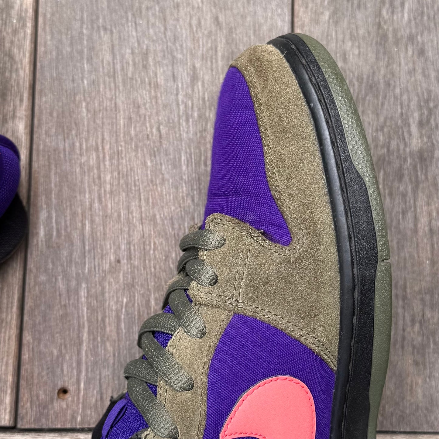 Nike SB Dunk Low Medium Olive Atomic Size 13