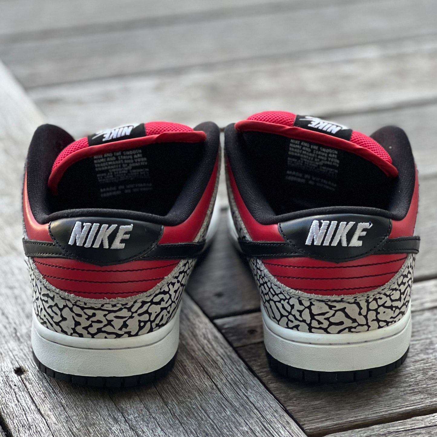 Nike SB Dunk Low Red Supreme Size 9