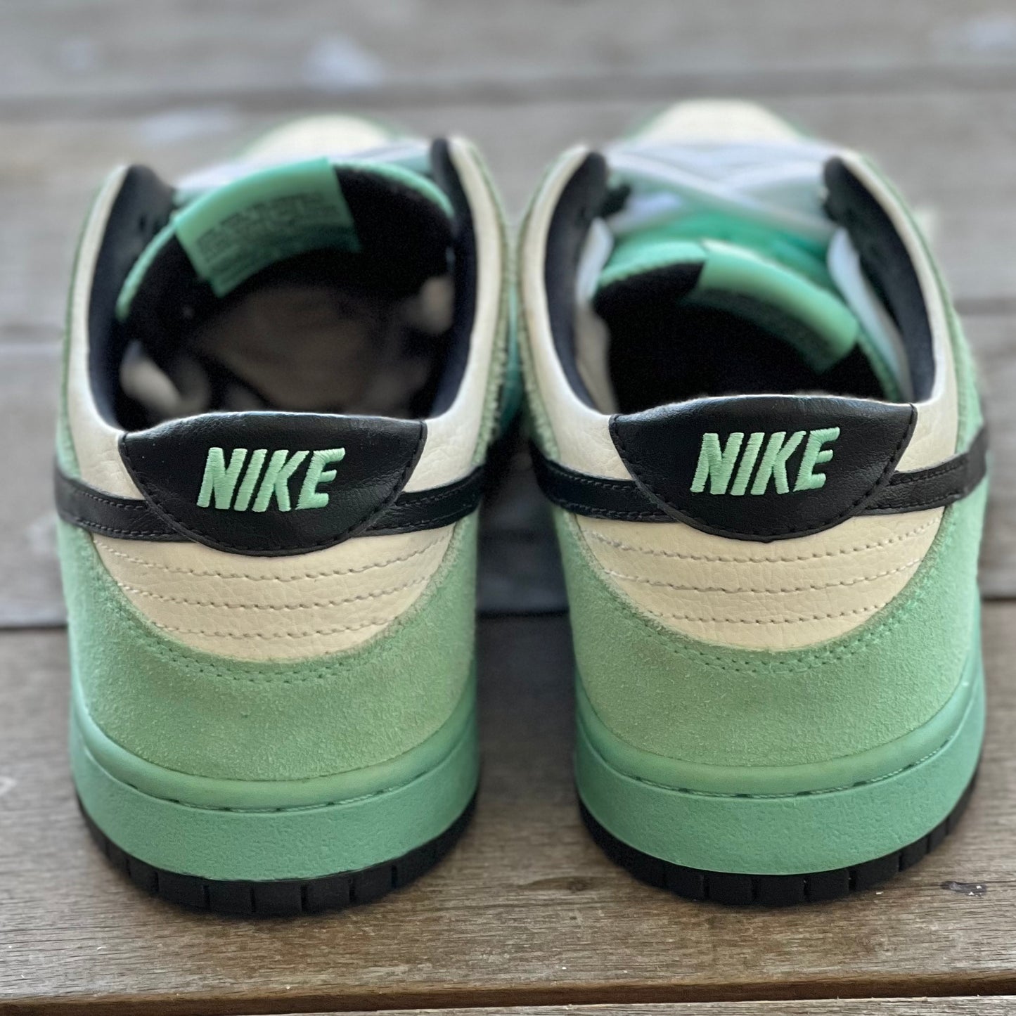 Nike SB Dunk Low Sea Crystal Size 9.5