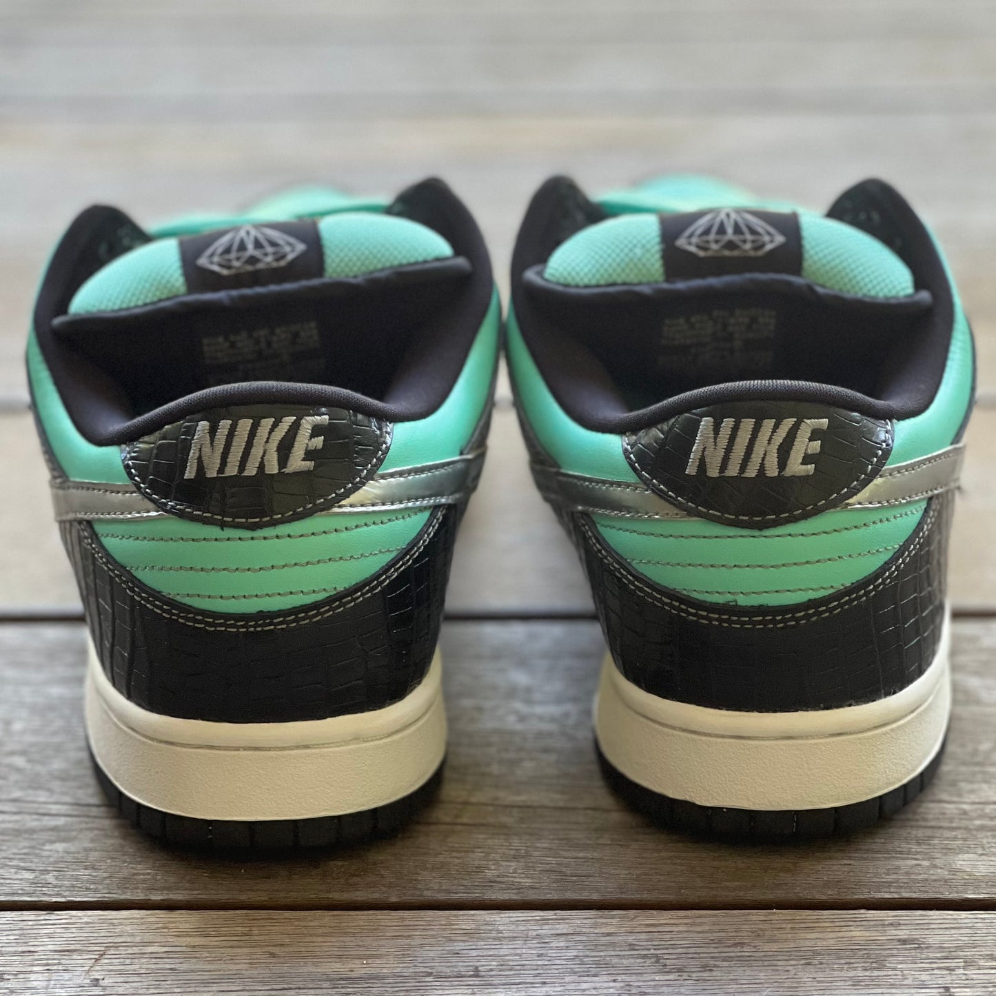 Nike SB Dunk Low Tiffany Diamond Size 12