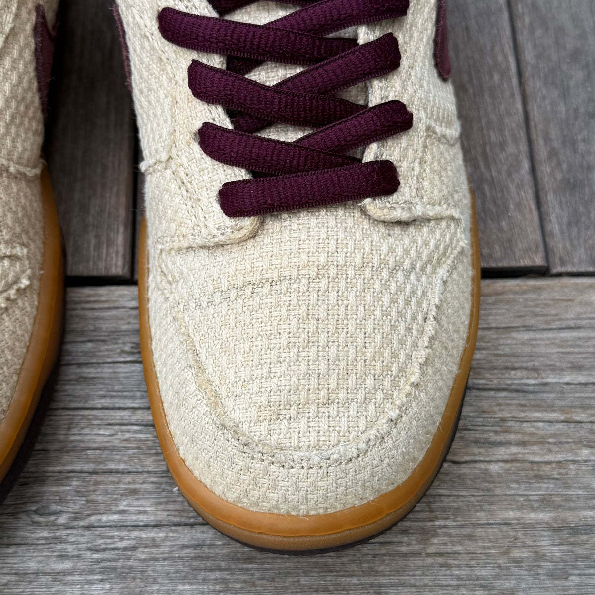 Nike SB Dunk Low Red Hemp Size 10