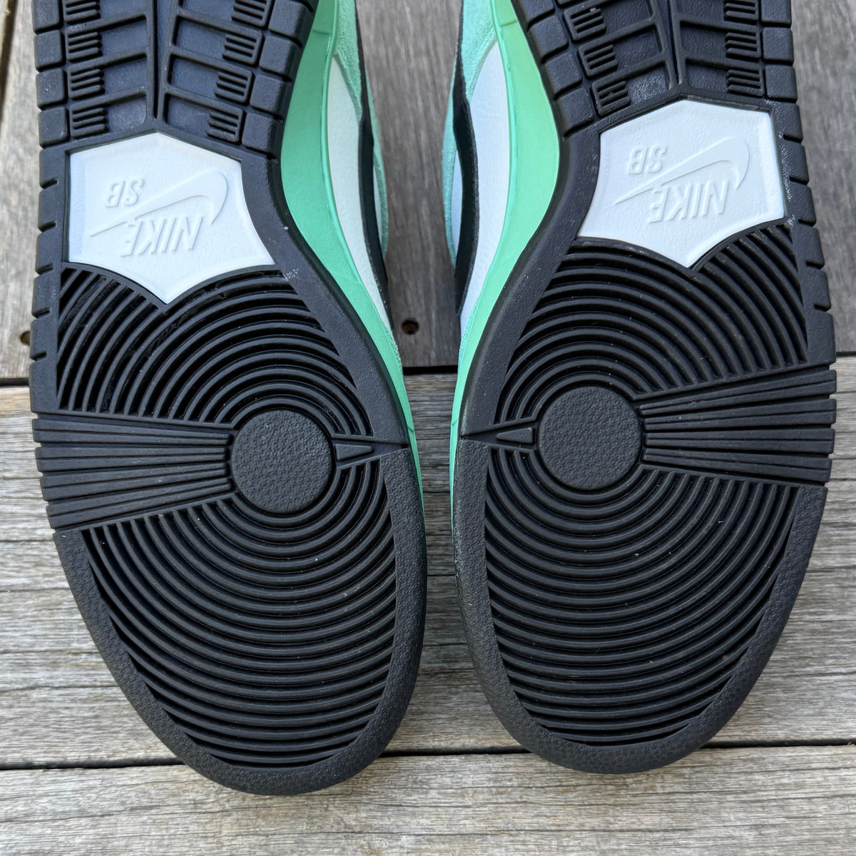 Nike SB Dunk Low Sea Crystal Size 11.5