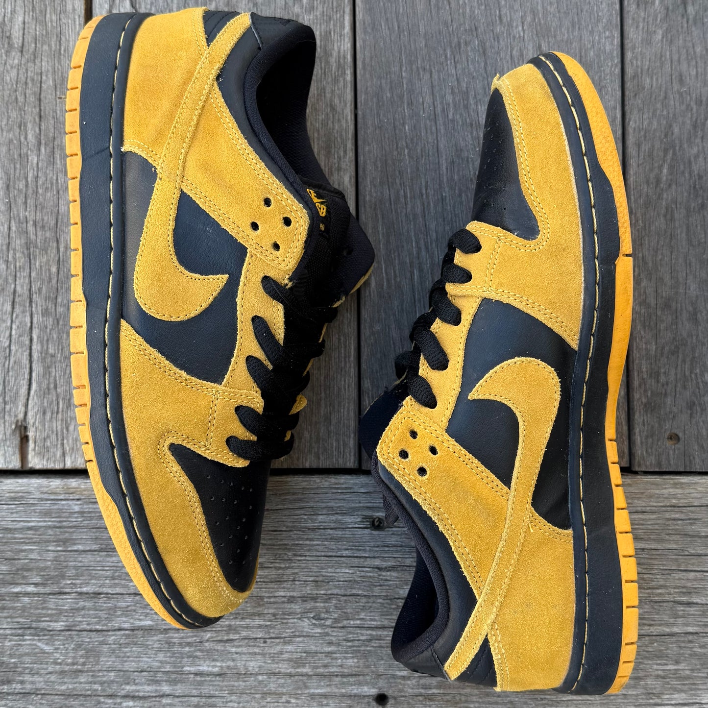 Nike SB Dunk Low Iowa Size 9.5