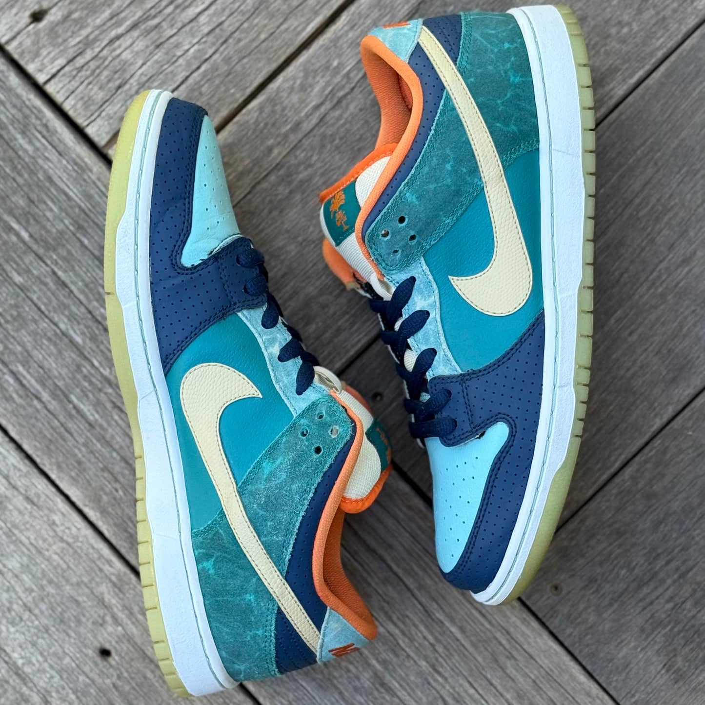 Nike SB Dunk Low MIA Skateshop Size 11