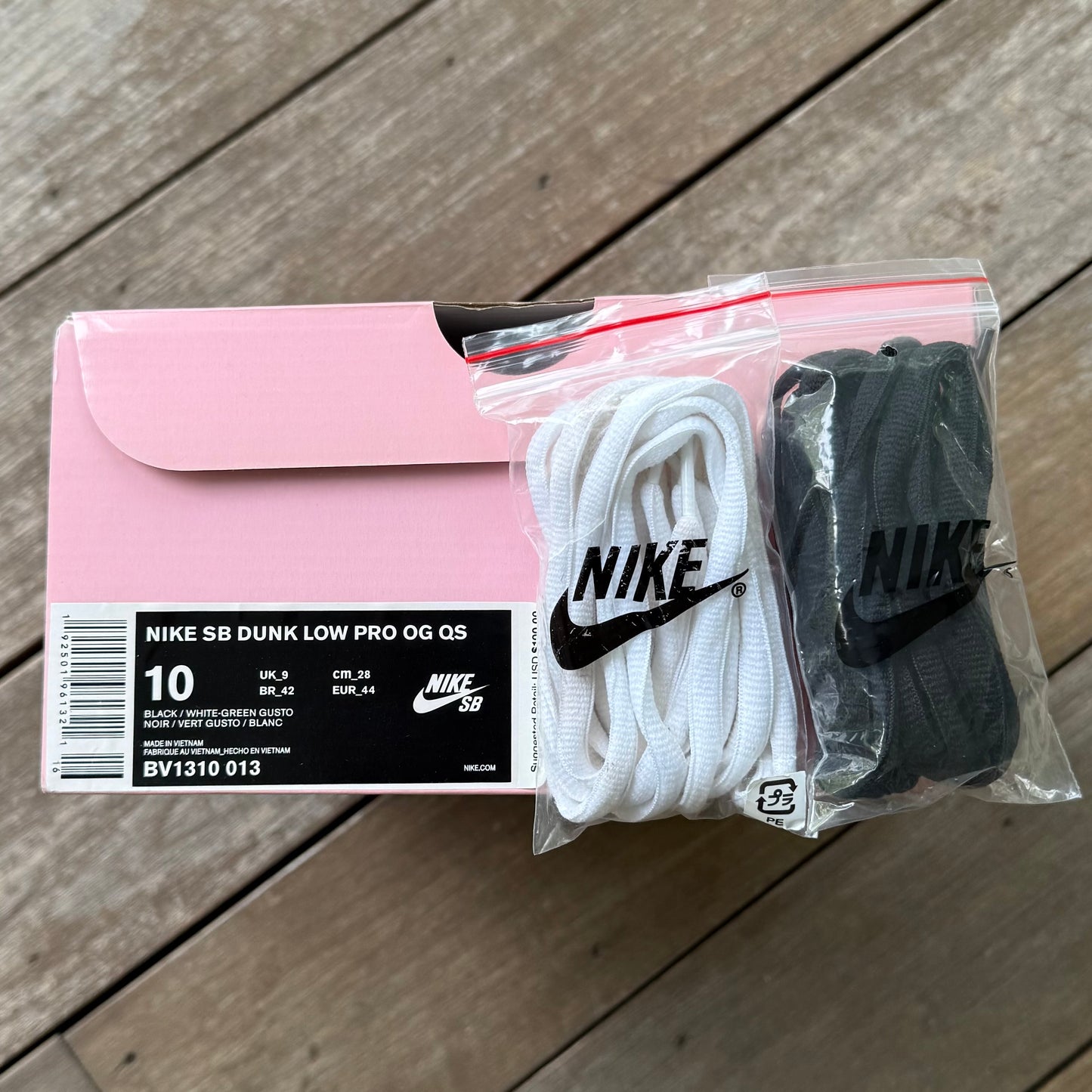 Nike SB Dunk Low Panda Pigeon Size 10