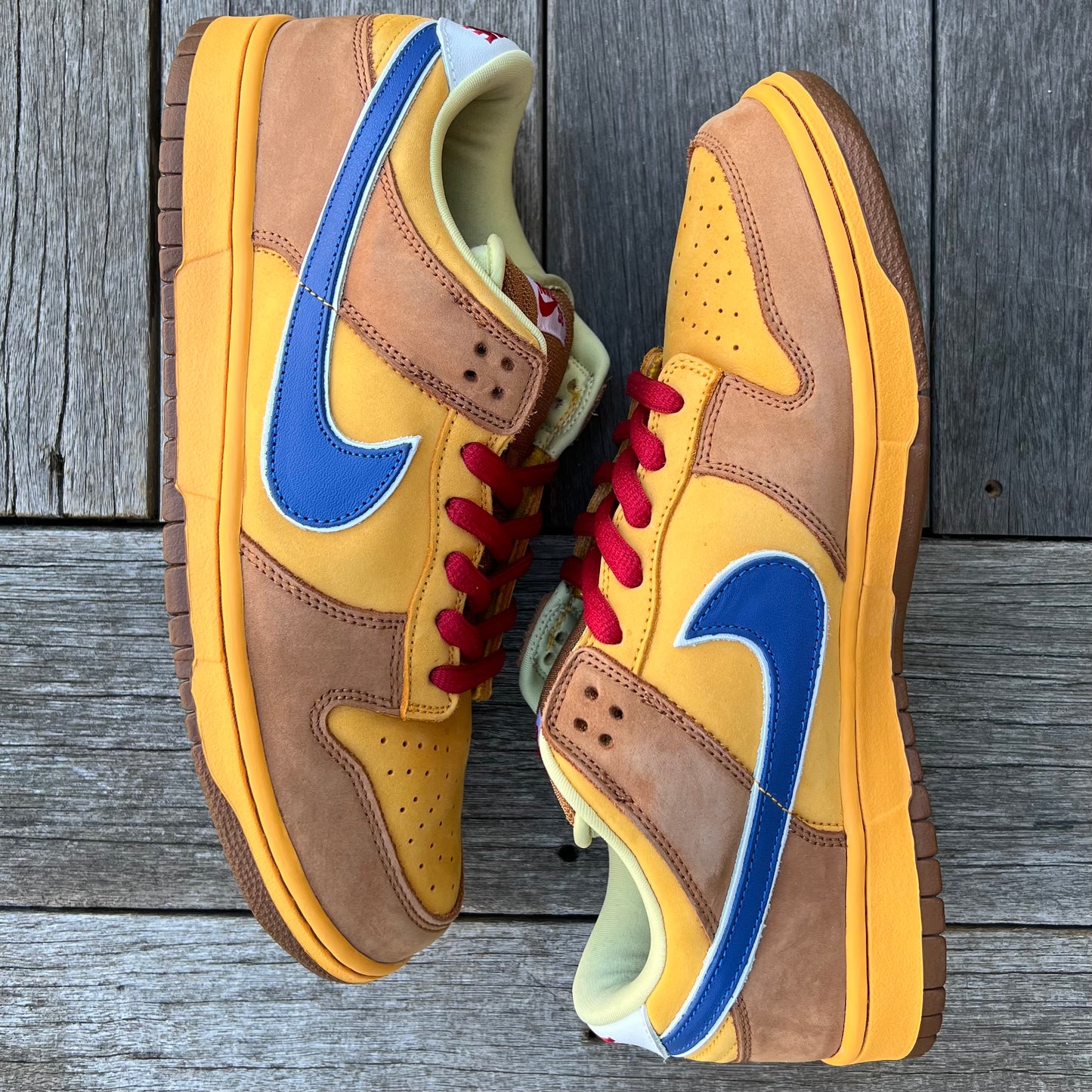 Nike SB Dunk Low Newcastle Brown Ale Size 12