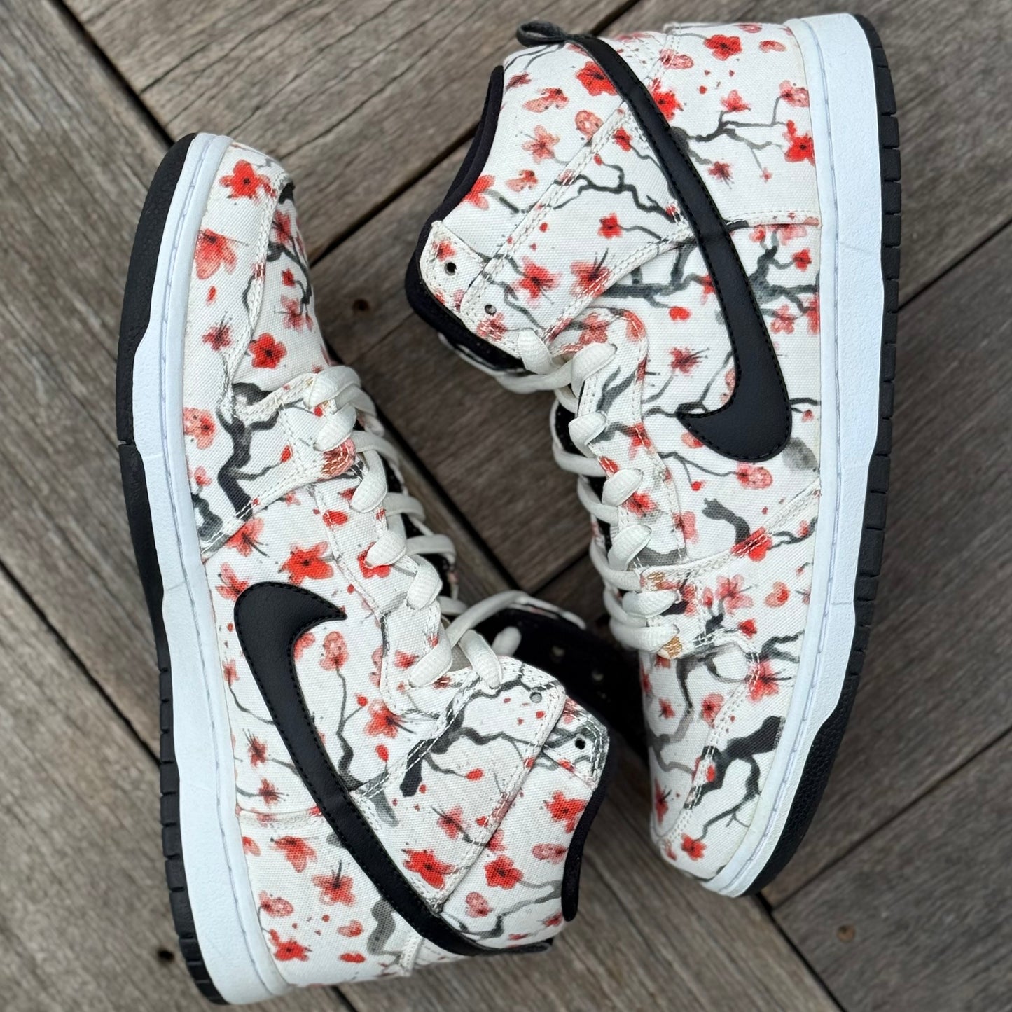 Nike SB Dunk High Cherry Blossom Size 9.5