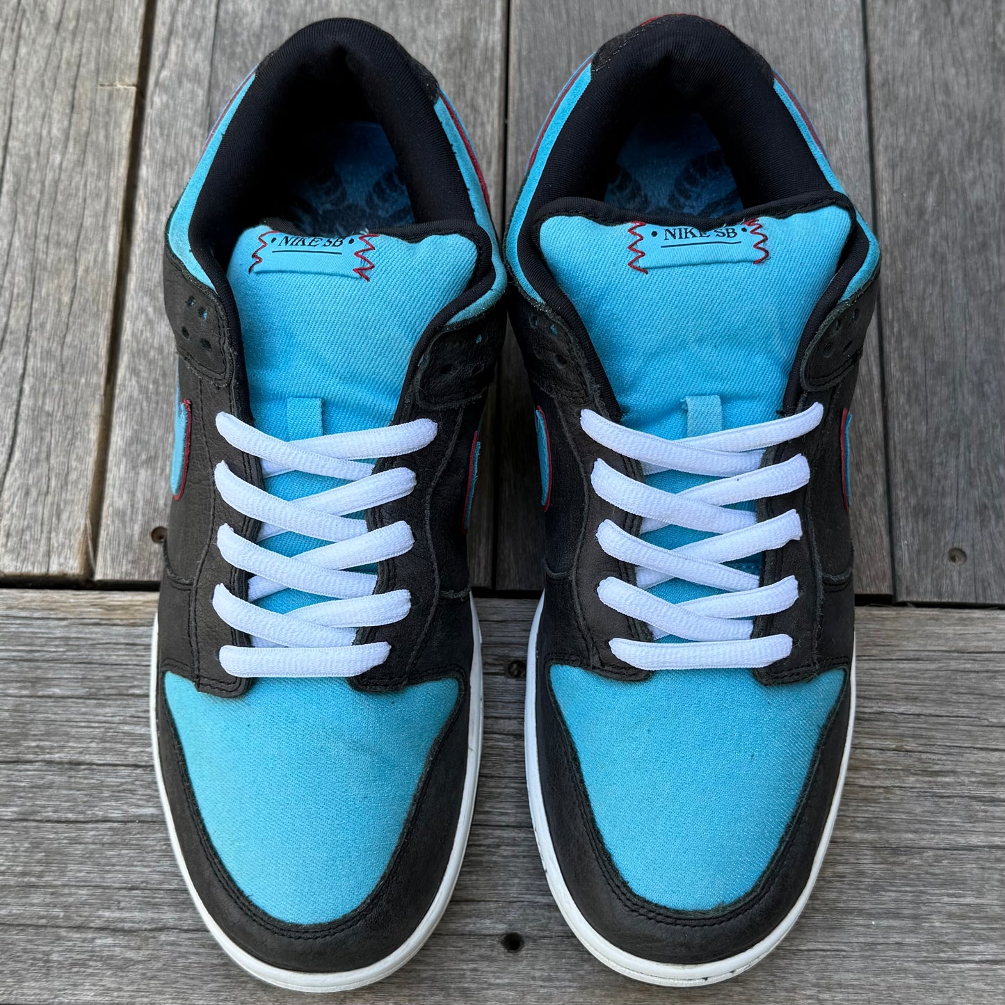 Nike SB Dunk Low Angels & Demons Size 11.5