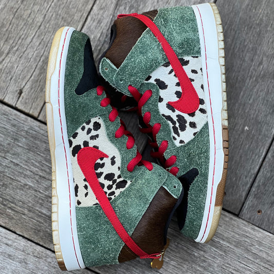 Nike SB Dunk High Dog Walker Size 9