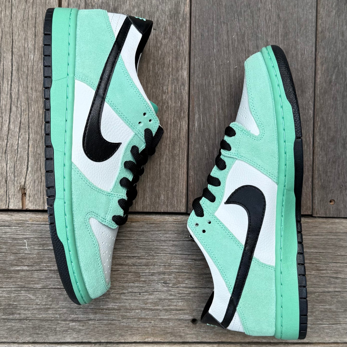 Nike SB Dunk Low Sea Crystal Size 9.5