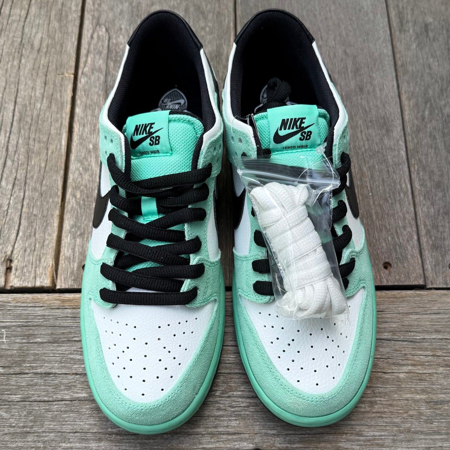 Nike SB Dunk Low Sea Crystal Size 9.5