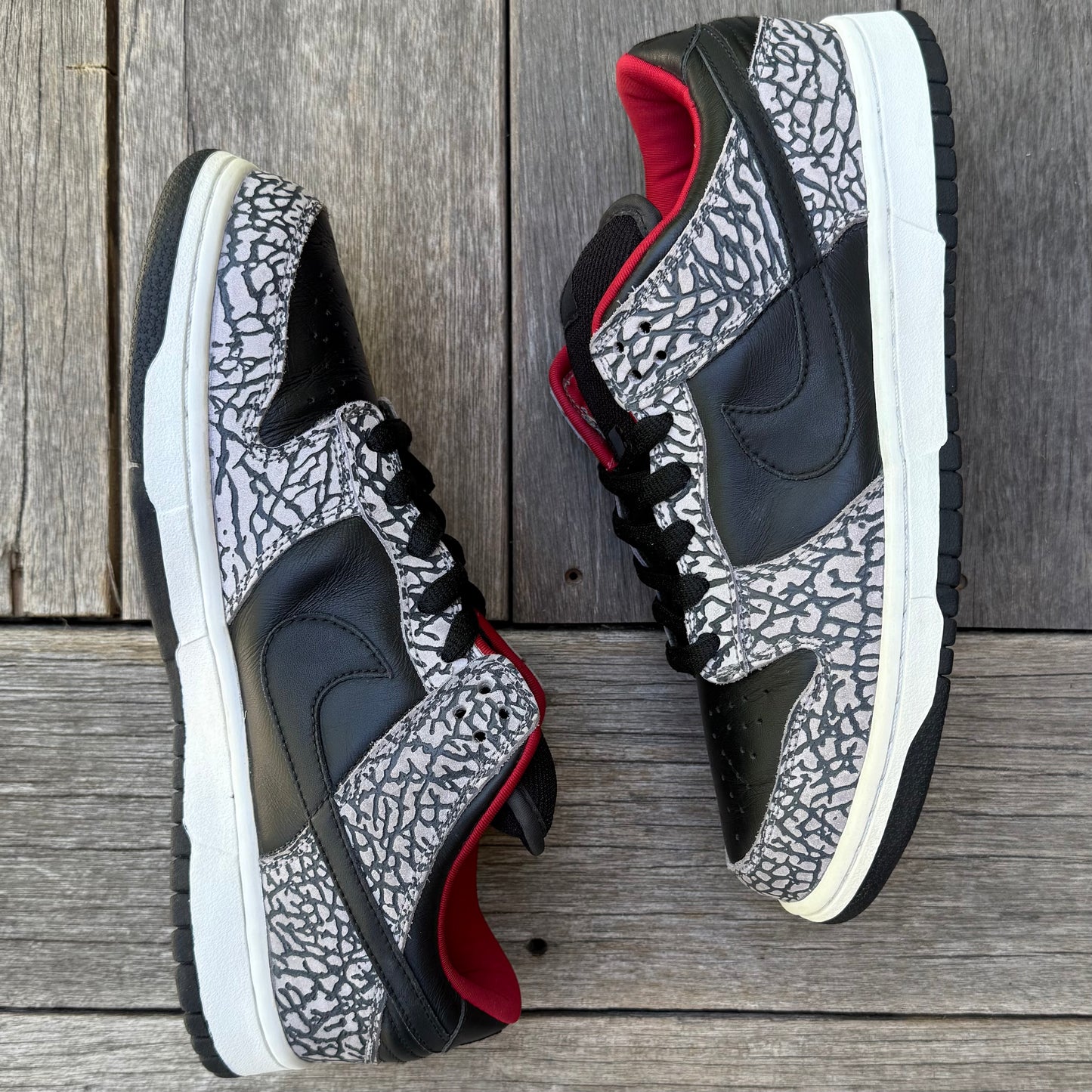 Nike SB Dunk Low Black Cement Supreme Size 9.5