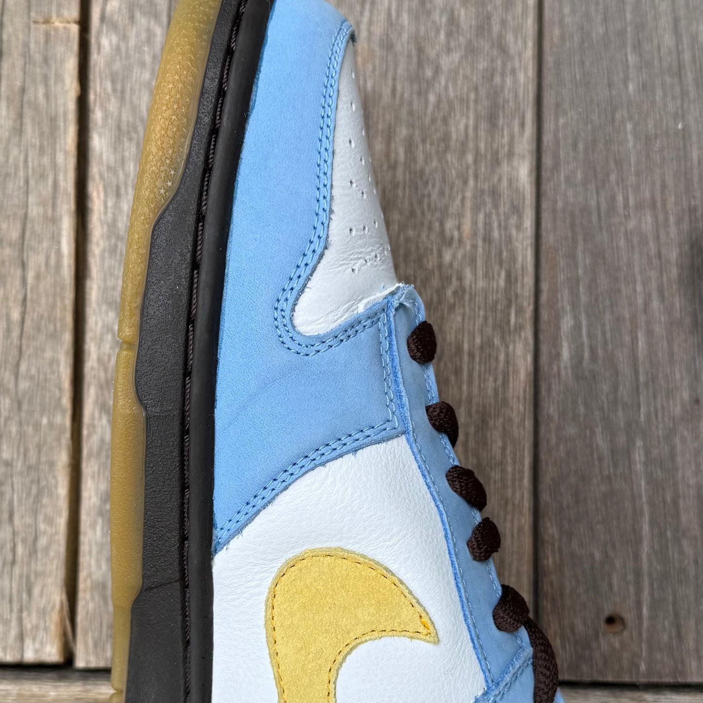 Nike SB Dunk Low Homer Simpson Size 10