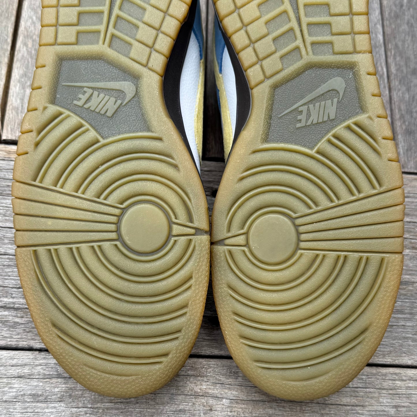 Nike SB Dunk Low Homer Simpson Size 10