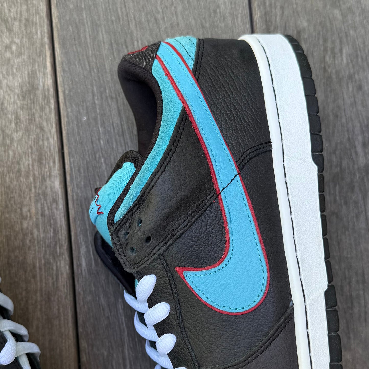 Nike SB Dunk Low Angels & Demons Size 12