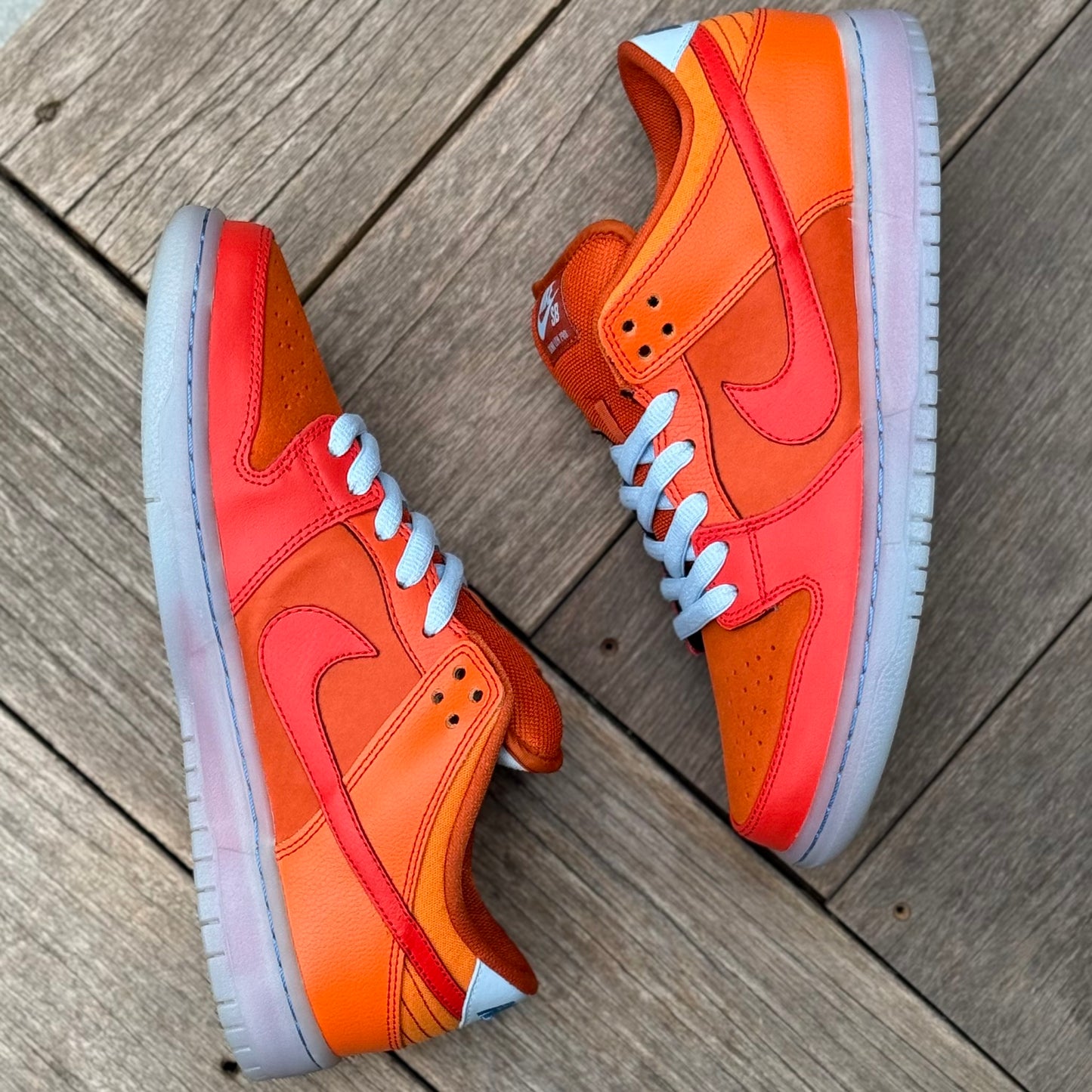 Nike SB Dunk Low Fire & Ice Size 9.5