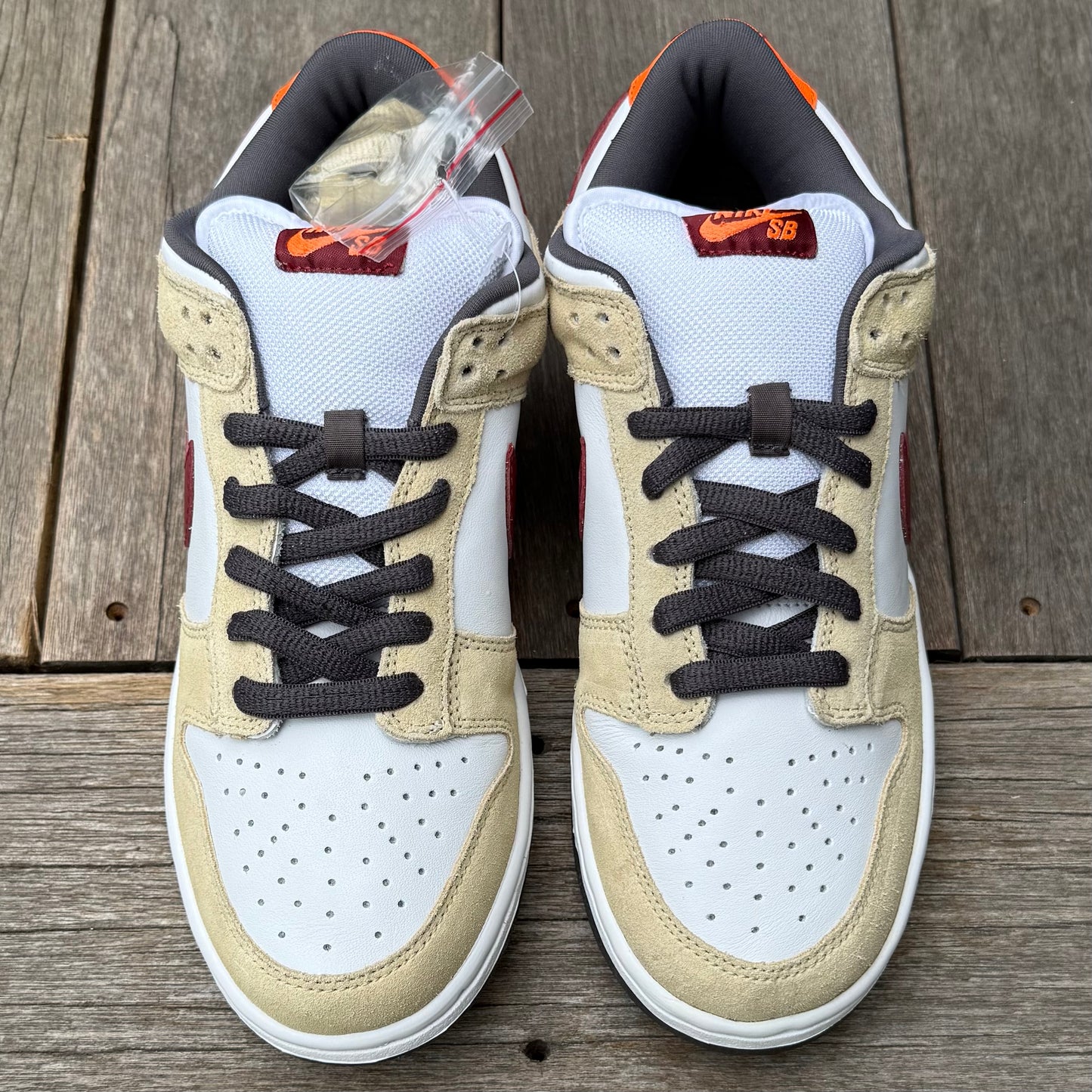 Nike SB Dunk Low Crimson Size 9.5