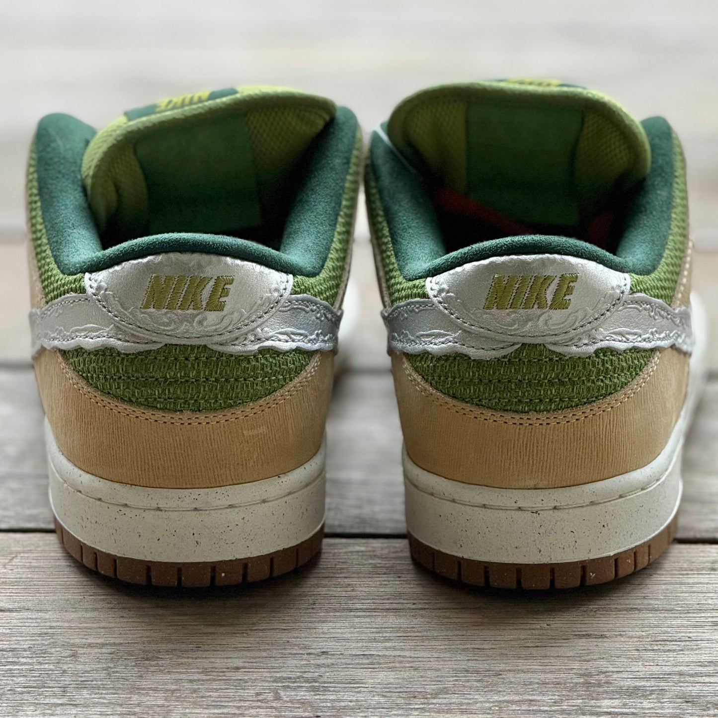 Nike SB Dunk Low Escargot SAMPLE Size 9