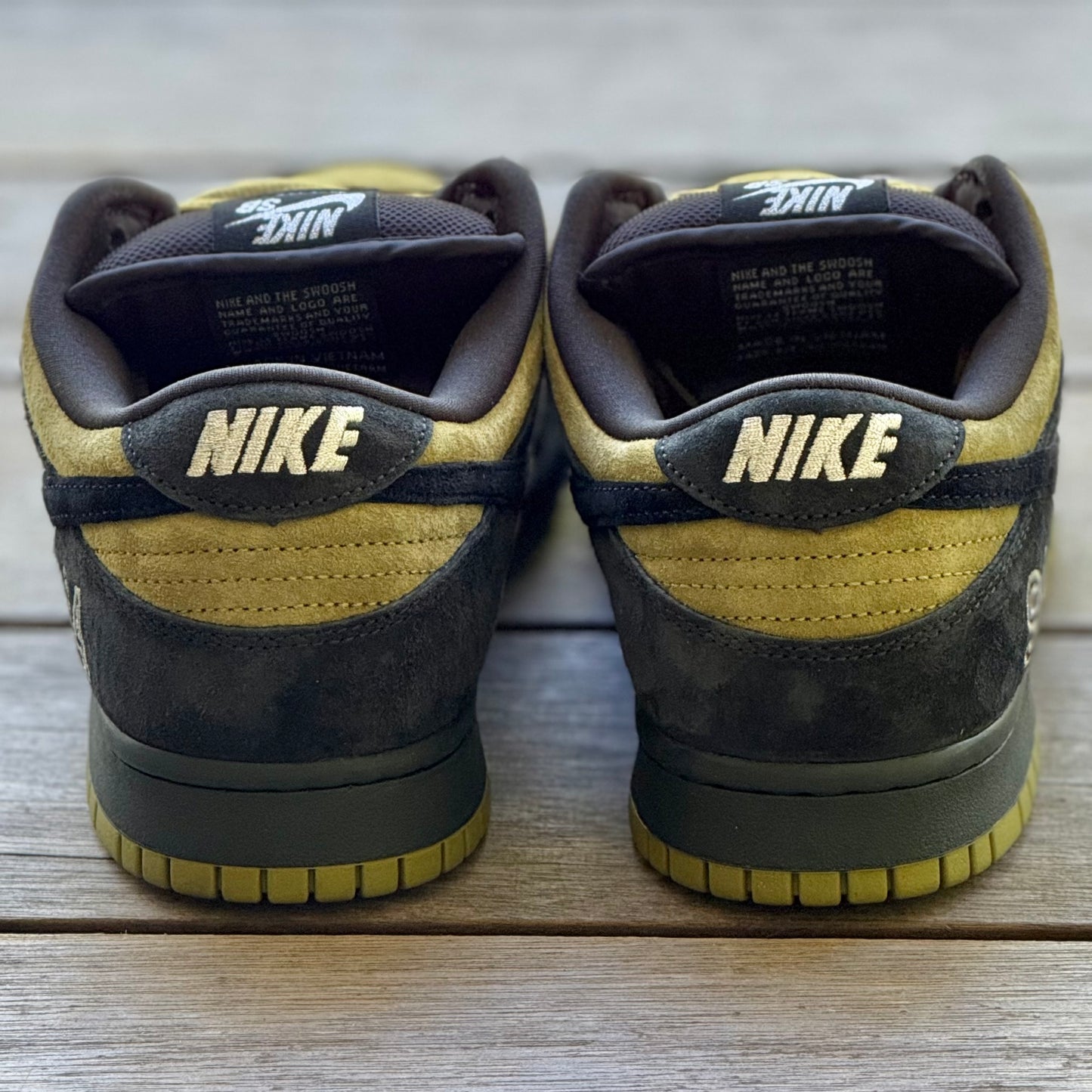 Nike SB Dunk Low Supreme ‘94 Camper Green Hulk Size 9.5