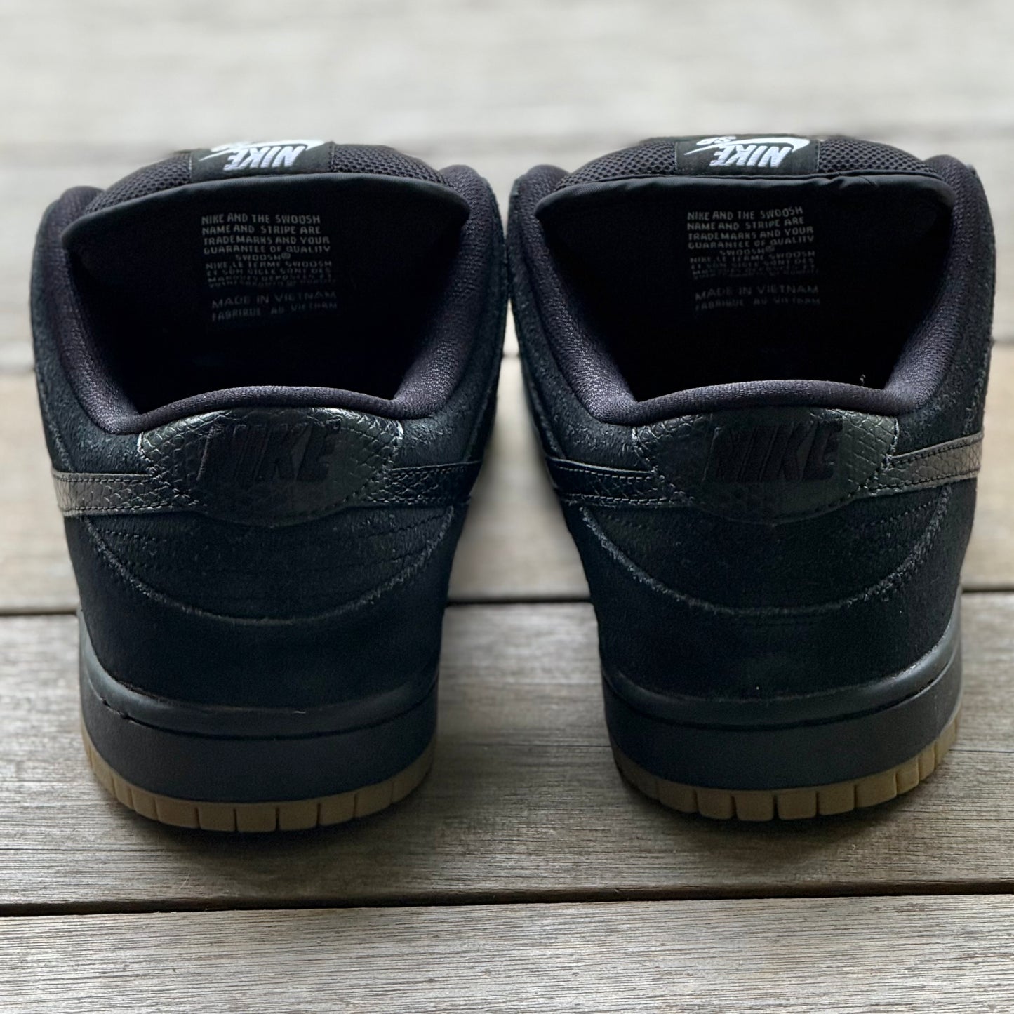 Nike SB Dunk Low Black Snakeskin Gum Size 10