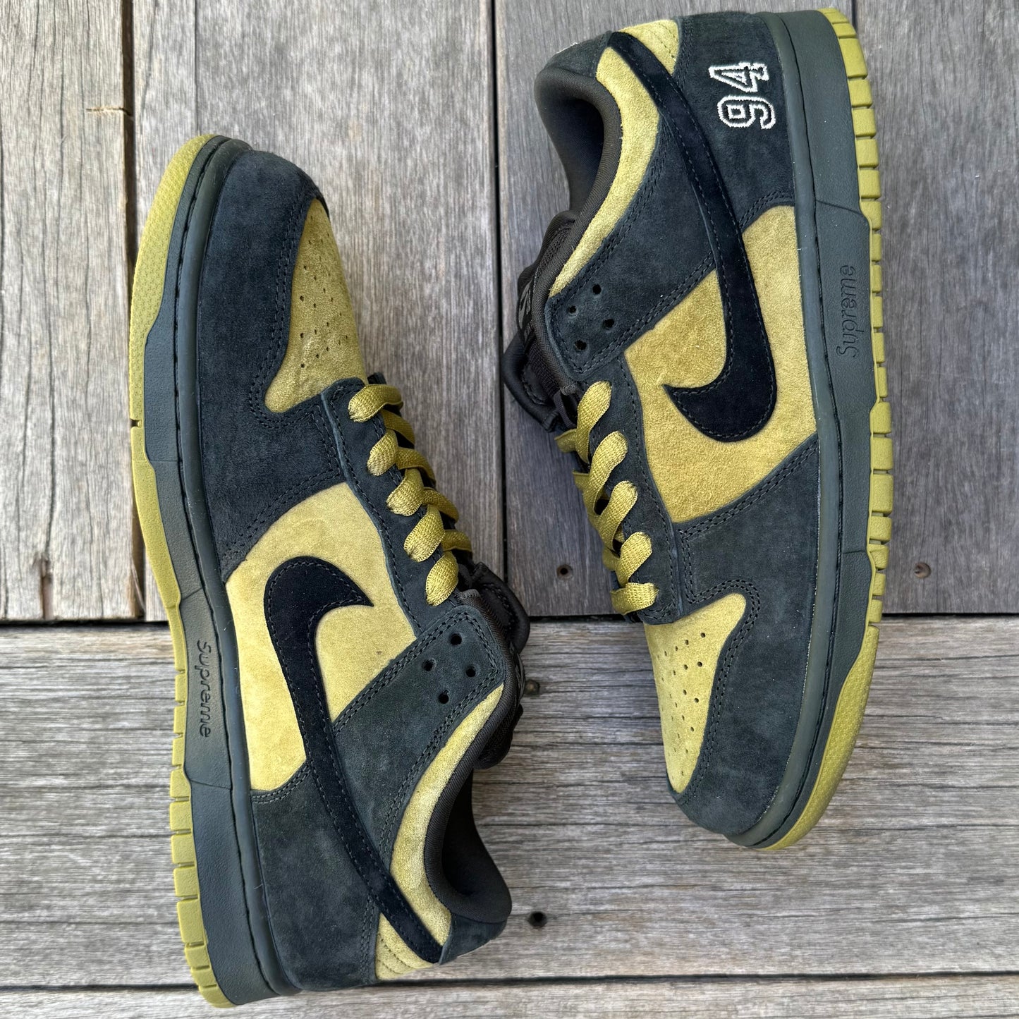 Nike SB Dunk Low Supreme ‘94 Camper Green Hulk Size 9.5