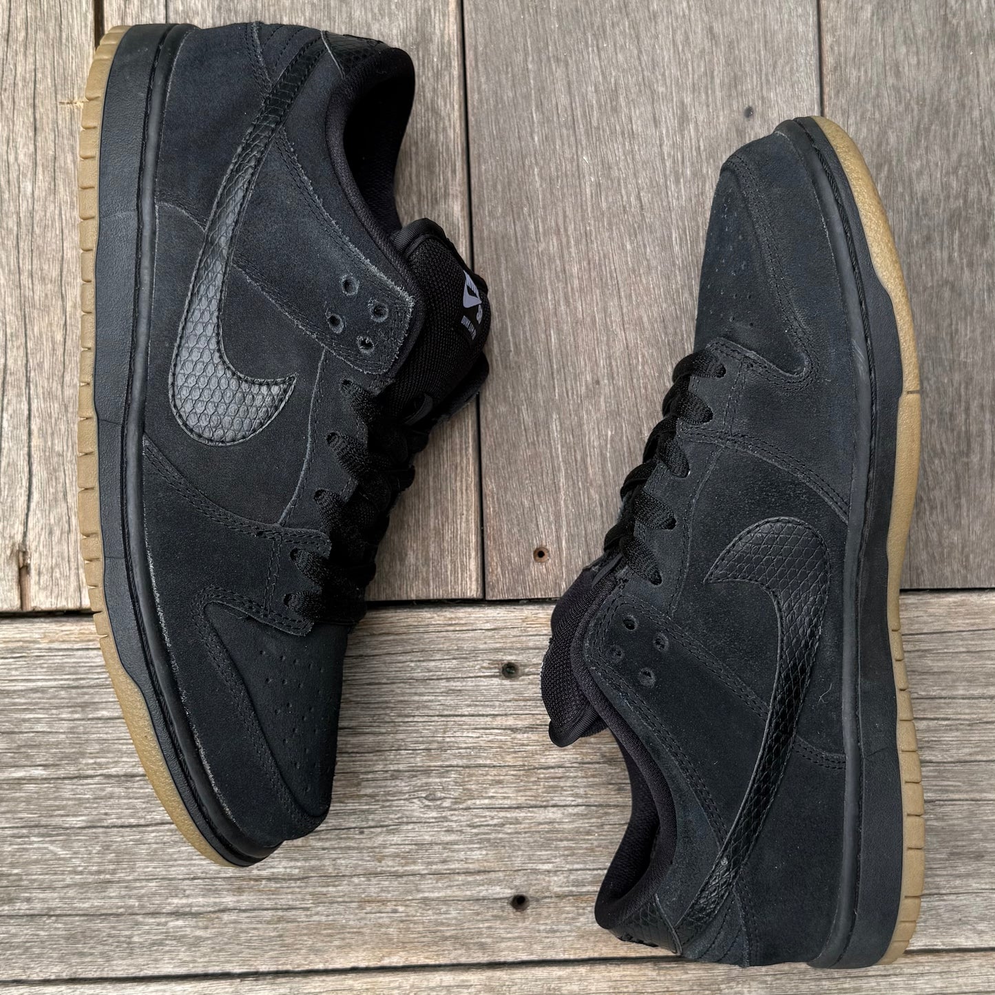 Nike SB Dunk Low Black Snakeskin Gum Size 10
