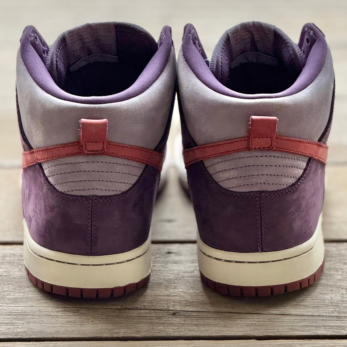 Nike SB Dunk High Plum Size 10