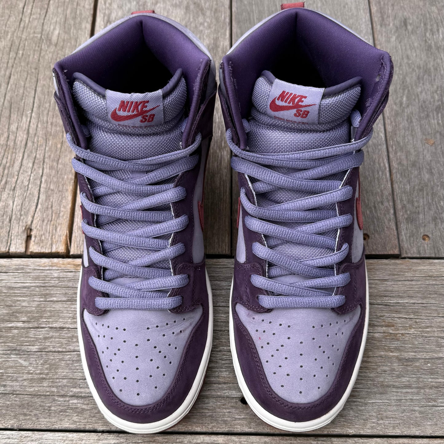 Nike SB Dunk High Plum Size 10