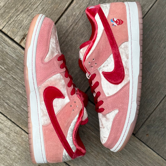 Nike SB Dunk Low Strangelove Size 11