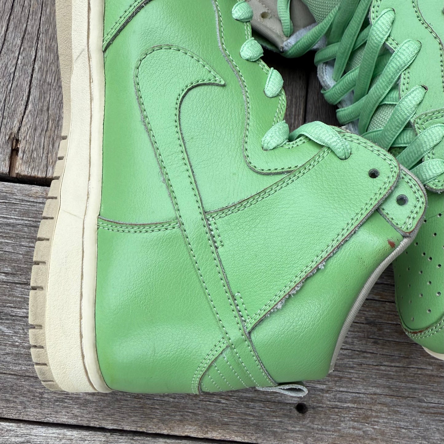 Nike SB Dunk High Statue of Liberty Size 10