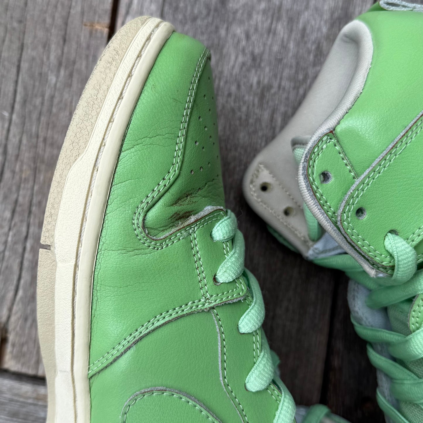 Nike SB Dunk High Statue of Liberty Size 10