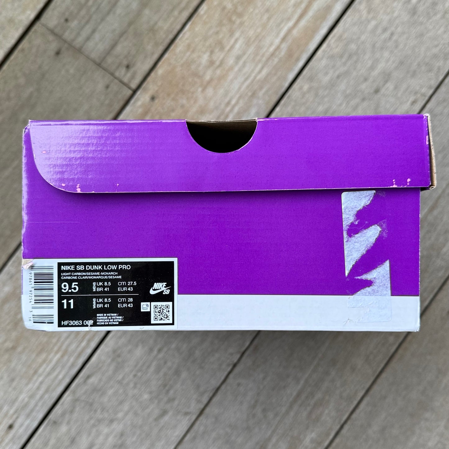 Nike SB Dunk Low Light Carbon Monarch Size 9.5