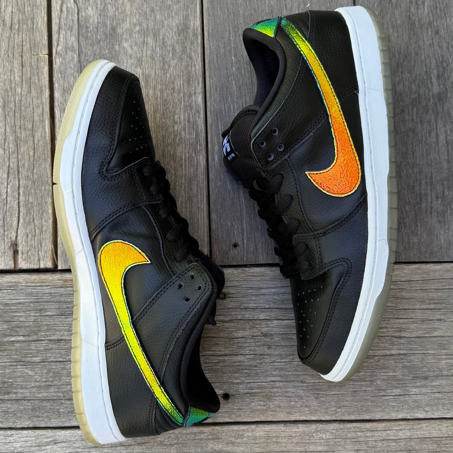 Nike SB Dunk Low Black Sparkle Oil Spill Size 11