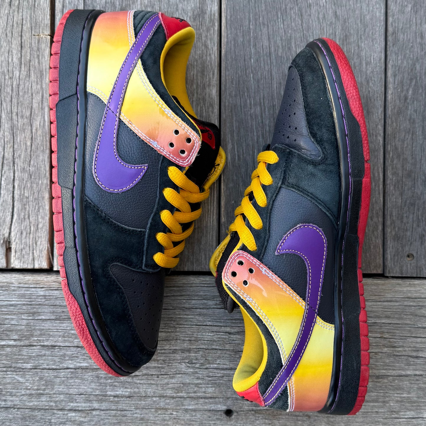 Nike SB Dunk Low Appetite for Destruction Size 8