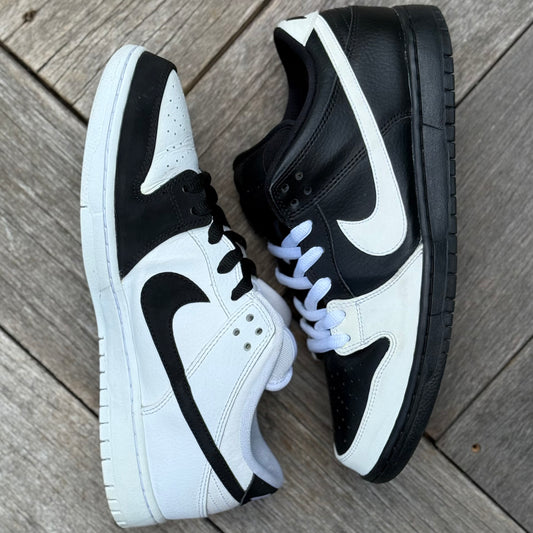 Nike SB Dunk Low Yin Yang Size 10.5