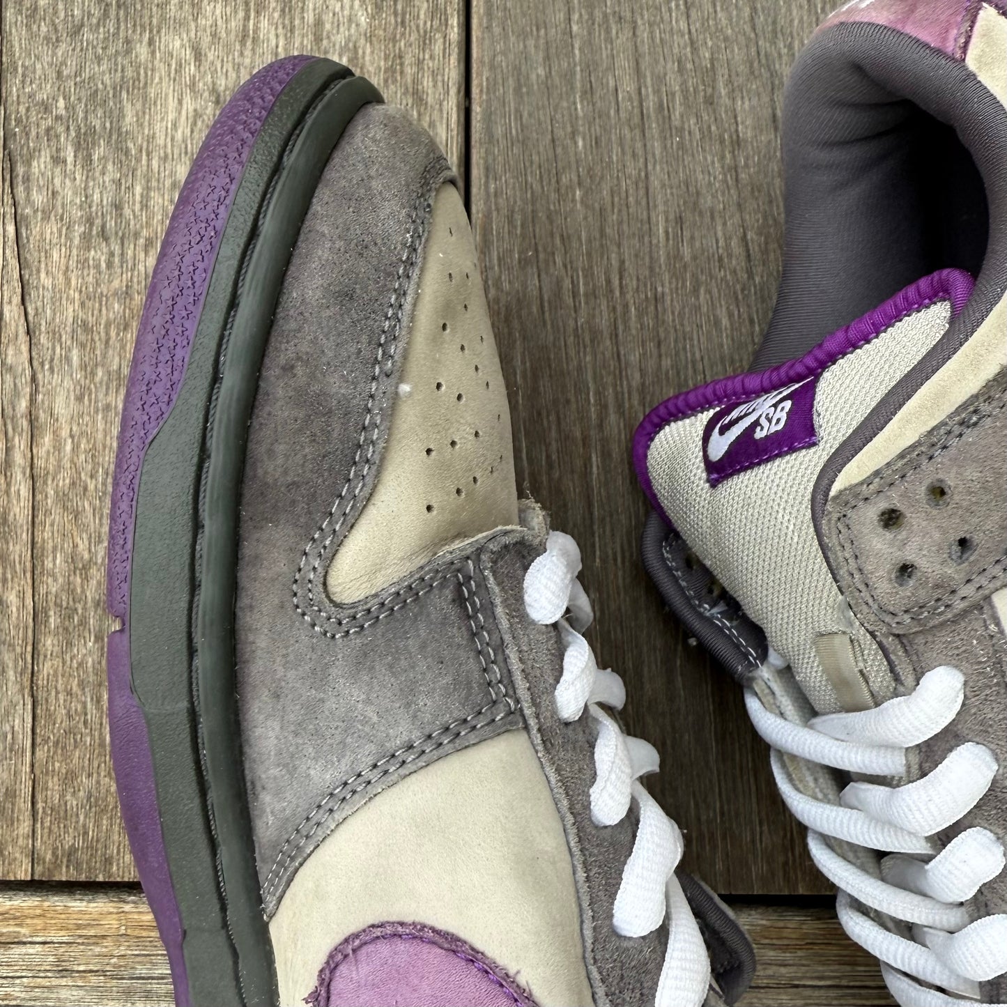 Nike SB Dunk Low Purple Pigeon Size 11