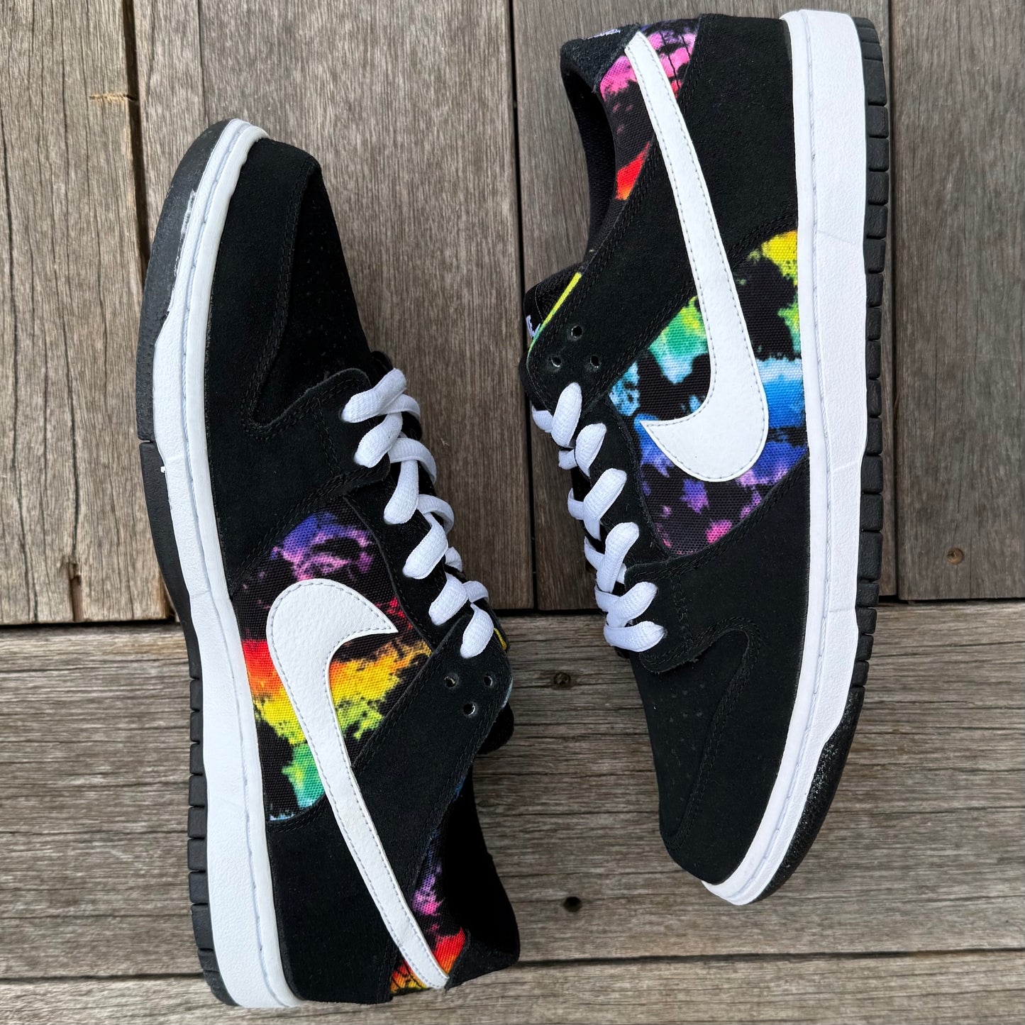 Nike SB Dunk Low Rainbow Tie Dye IW Size 11