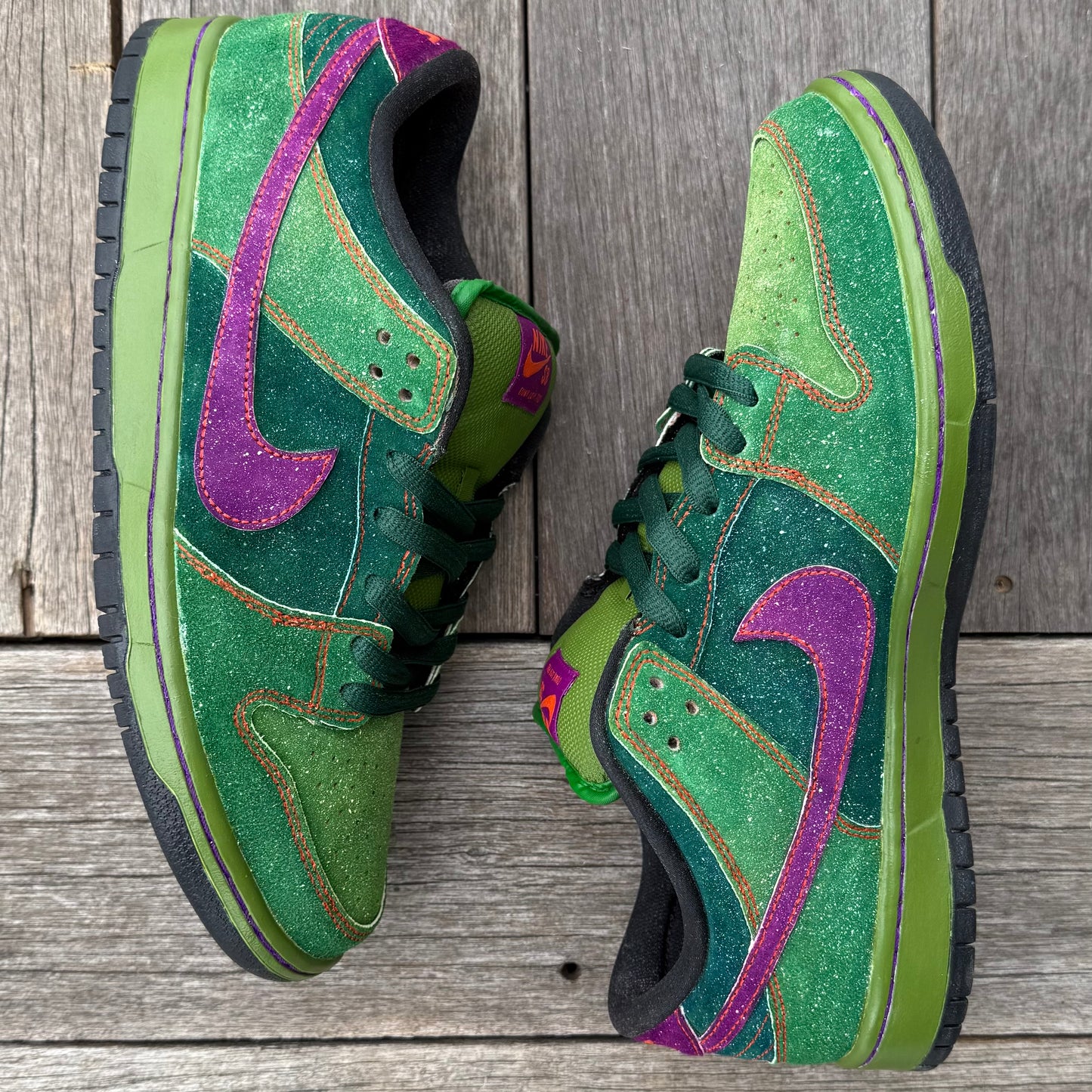 Nike SB Dunk Low Skunk (Custom) Size 10.5
