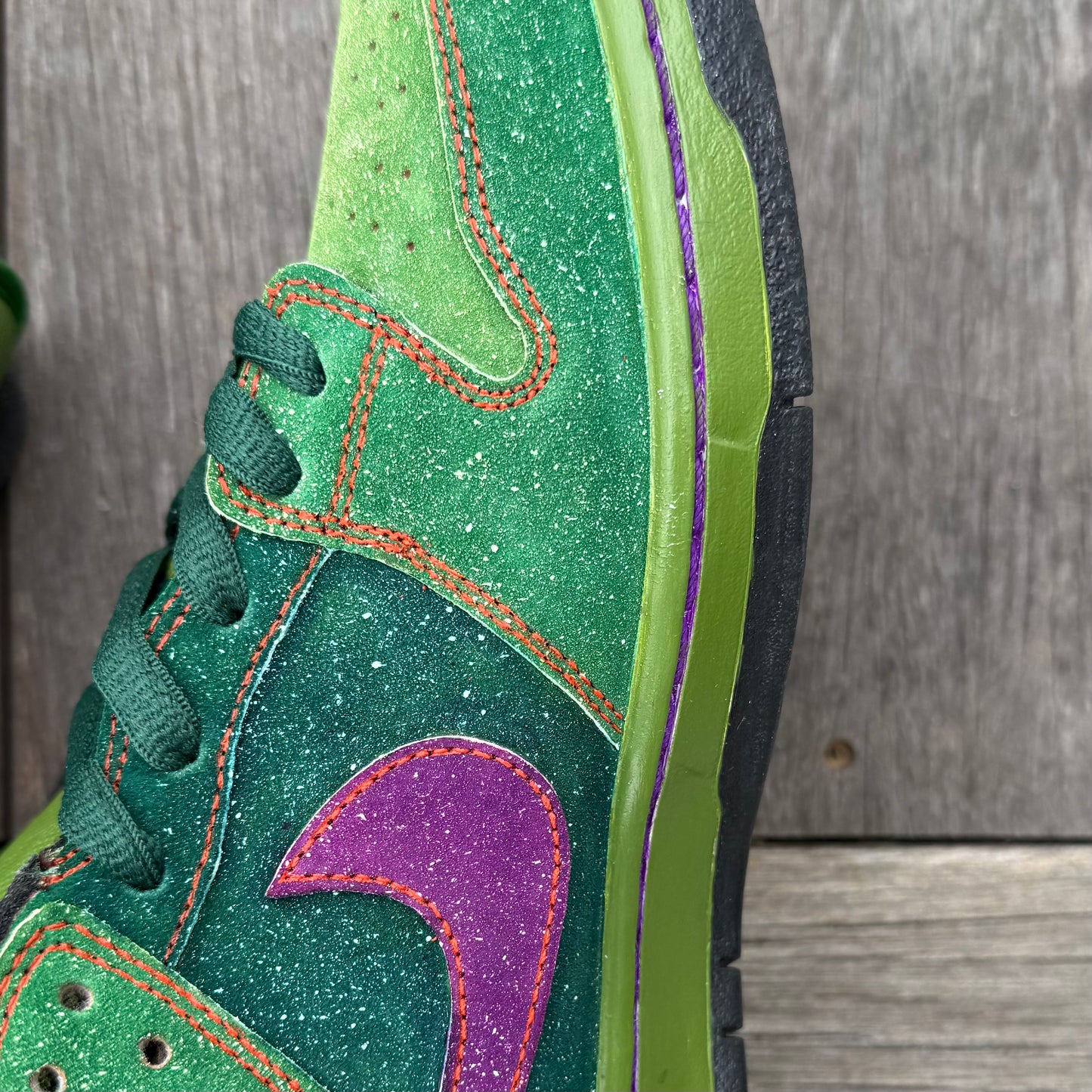 Nike SB Dunk Low Skunk (Custom) Size 10.5