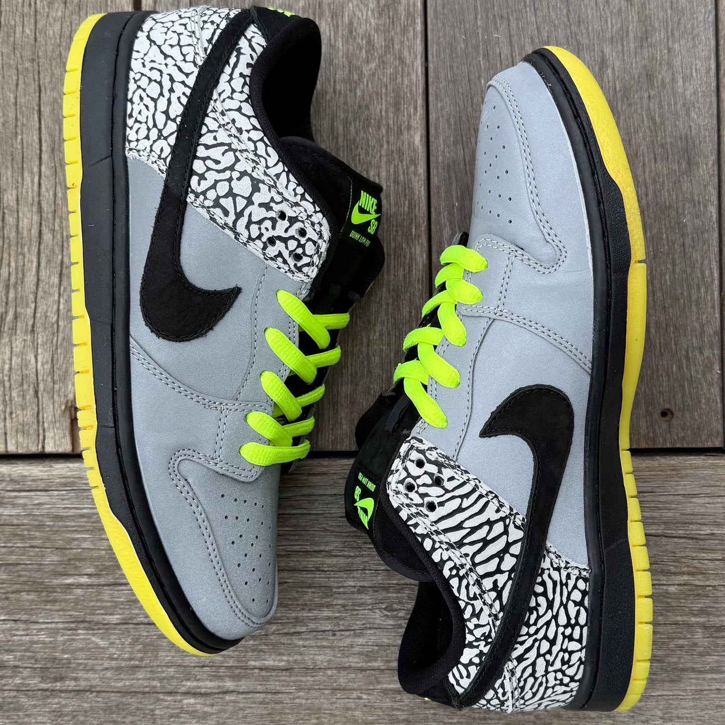 Nike SB Dunk Low Clark Kent 112 Size 8.5