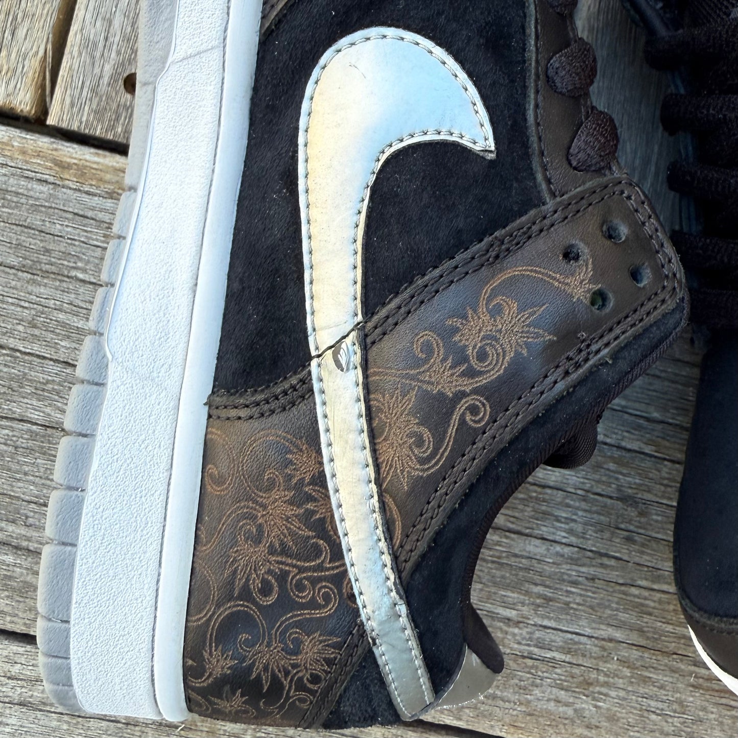 Nike SB Dunk Low Takashi 2 Size 9.5